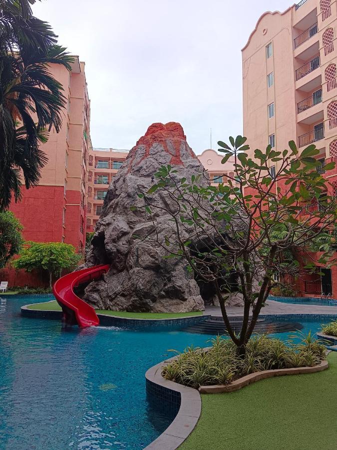 Seven Seas Condo Resort Beautiful Location Jomtien Beach Exterior photo