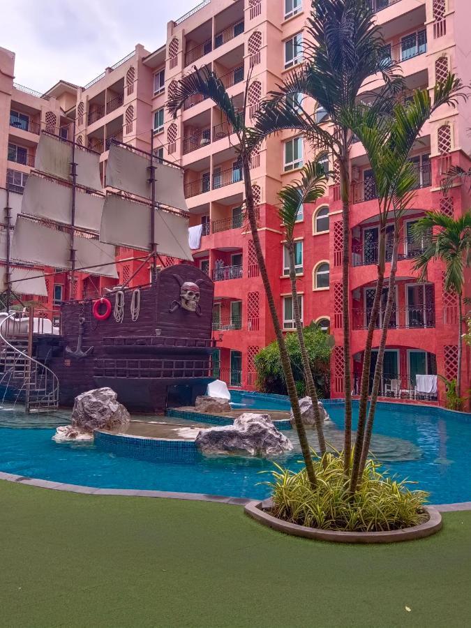 Seven Seas Condo Resort Beautiful Location Jomtien Beach Exterior photo