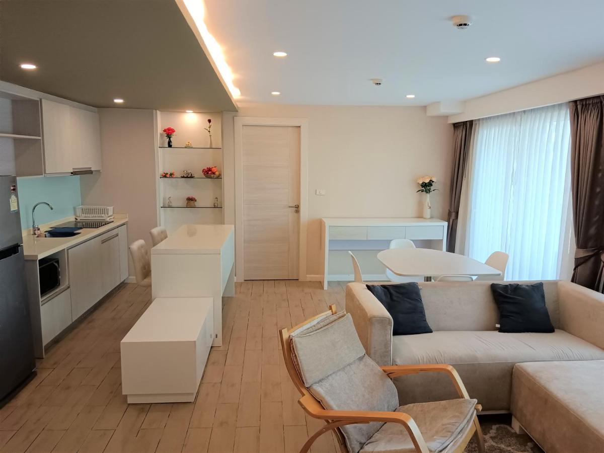 Seven Seas Condo Resort Beautiful Location Jomtien Beach Exterior photo