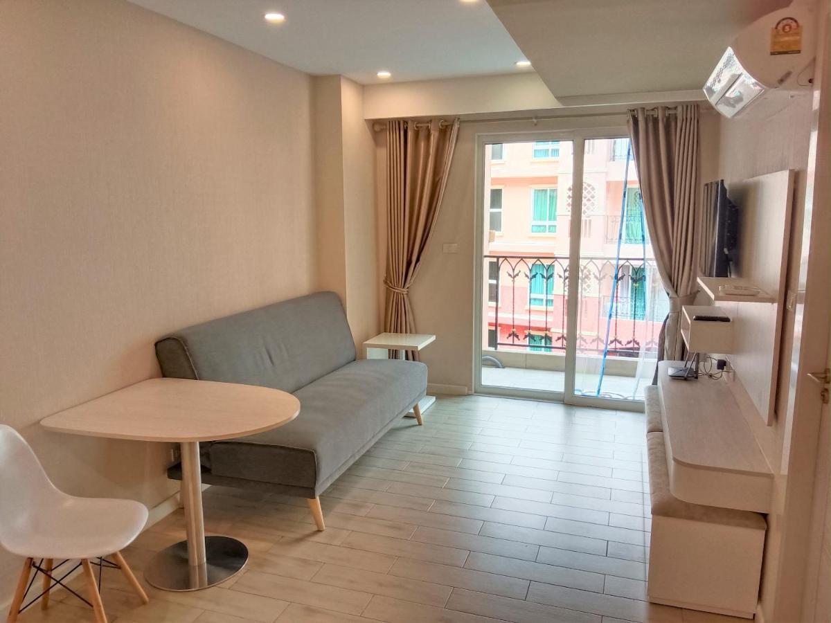 Seven Seas Condo Resort Beautiful Location Jomtien Beach Exterior photo